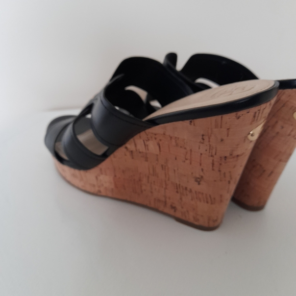 Guess Black Wedge Sandals - Picture 8 of 8